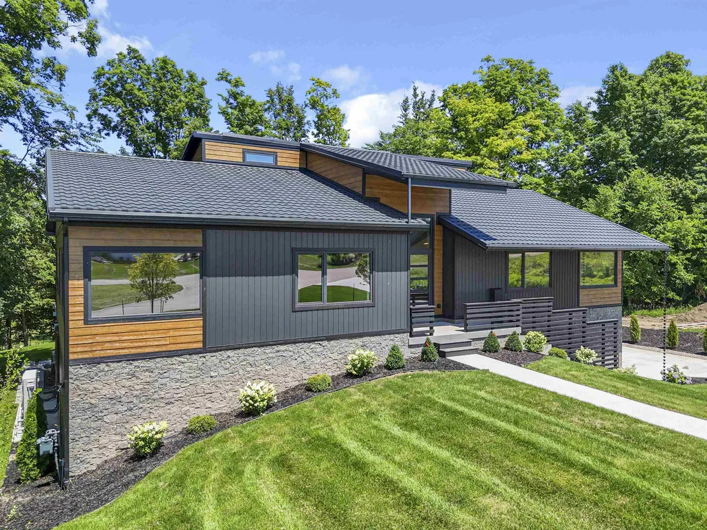 7777 Turnberry Circle Acme Township MI 49690