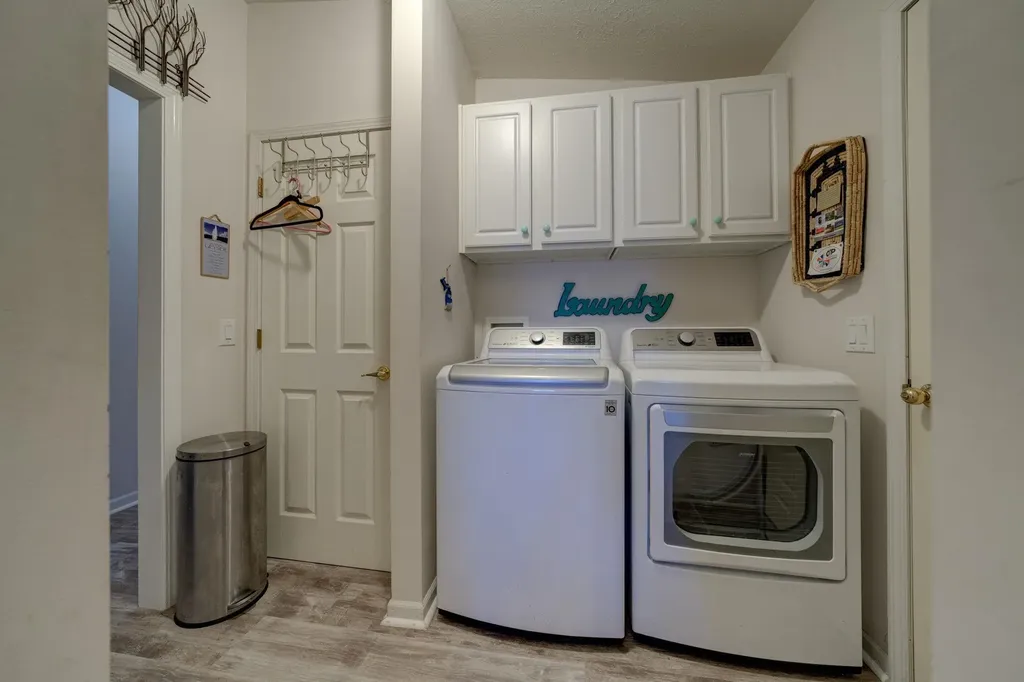 4125 Peninsular Shores Drive Green Lake Township MI 49637