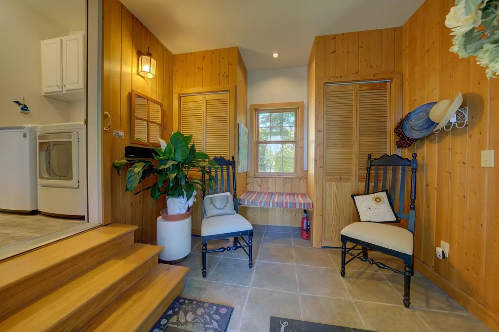 4125 Peninsular Shores Drive Green Lake Township MI 49637