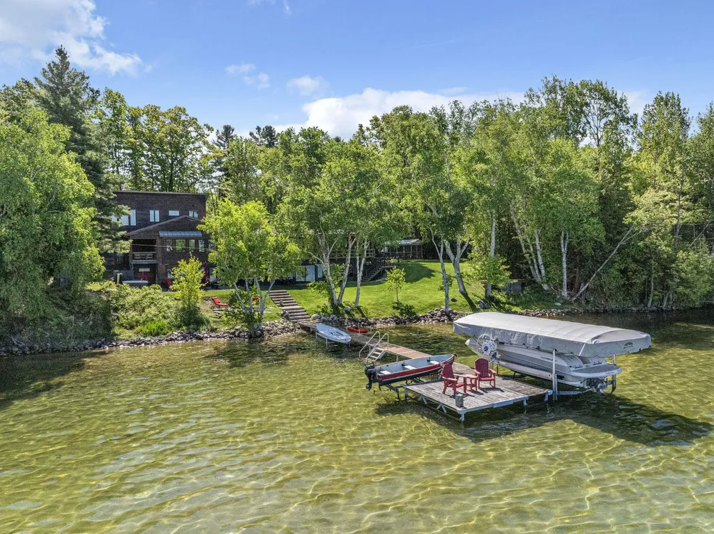 3387 N Lake Leelanau Leland Township MI 49653