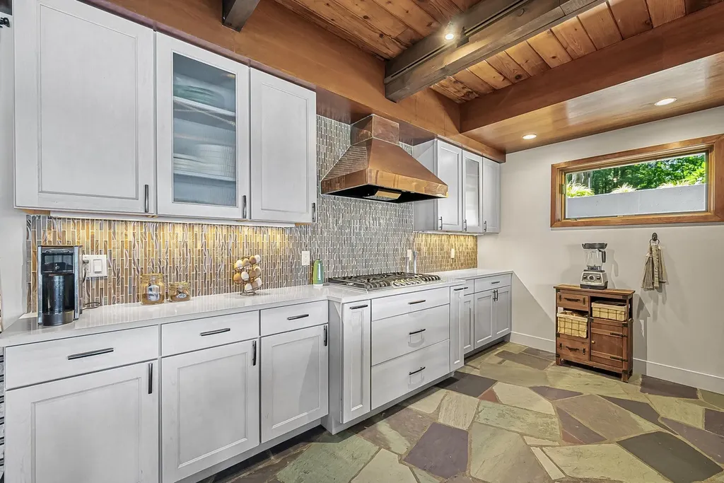 3387 N Lake Leelanau Leland Township MI 49653