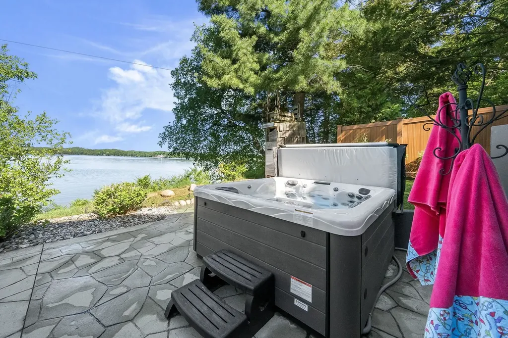 3387 N Lake Leelanau Leland Township MI 49653