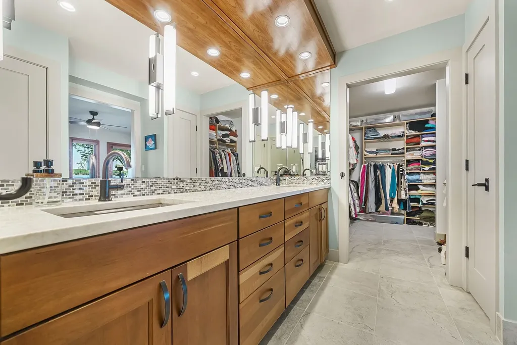3387 N Lake Leelanau Leland Township MI 49653