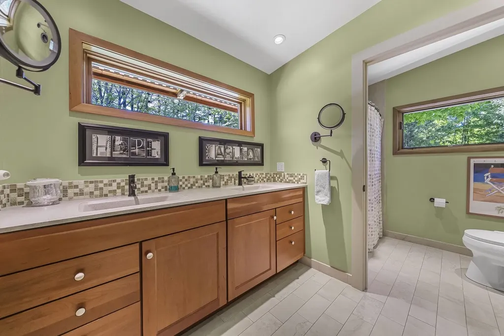 3387 N Lake Leelanau Leland Township MI 49653