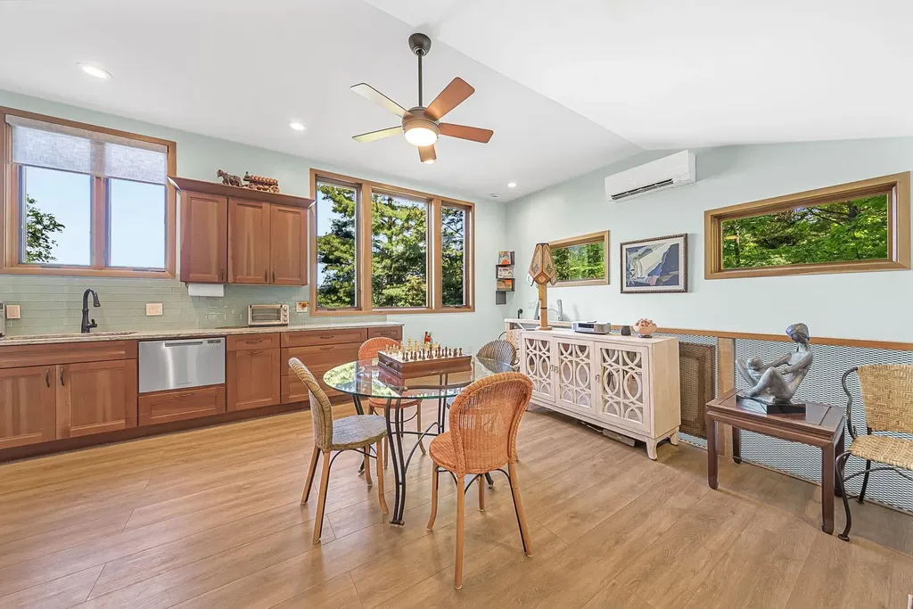 3387 N Lake Leelanau Leland Township MI 49653