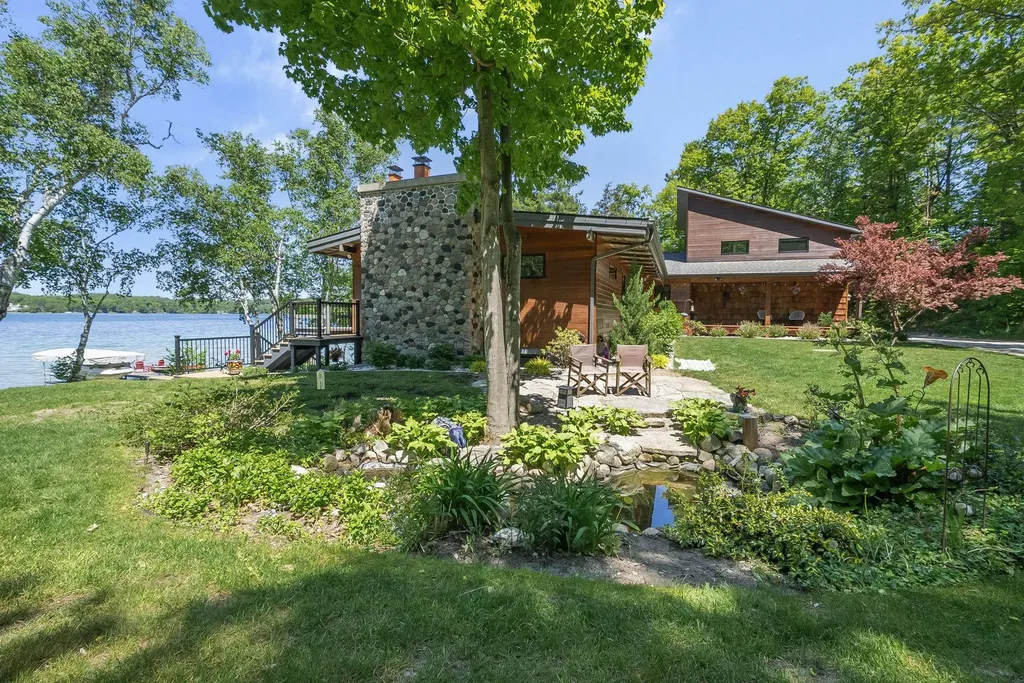 3387 N Lake Leelanau Leland Township MI 49653