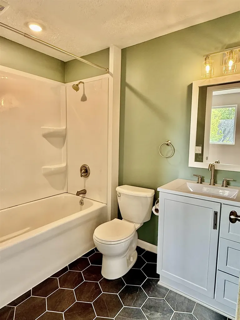 7160 N Cherry Avenue Milton Township MI 49648