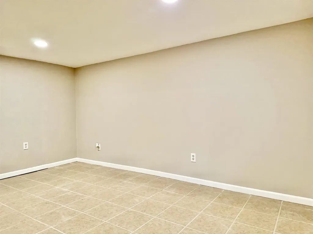 7160 N Cherry Avenue Milton Township MI 49648