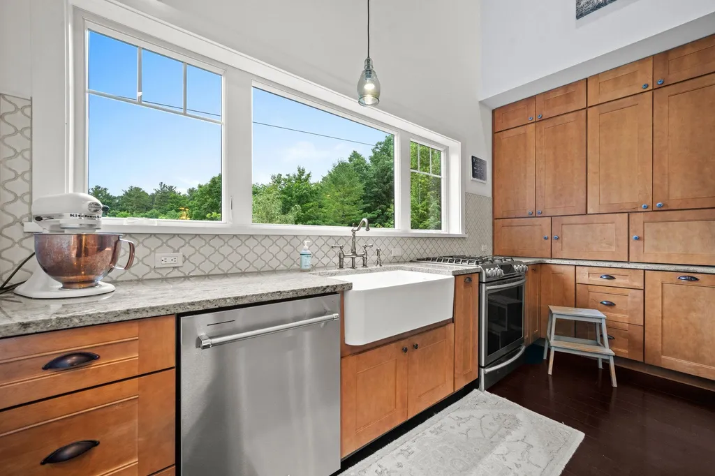 555 Graystone Road Peninsula Township MI 49686