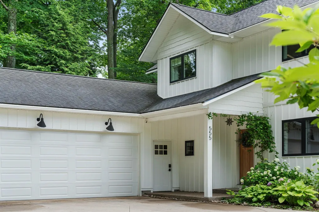555 Graystone Road Peninsula Township MI 49686