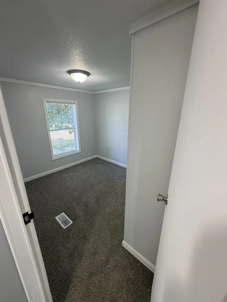 509 Spring Harbor Boulevard Unknown City MI 49284