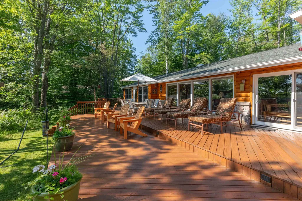 6430 W Blue Lake Road, NE Blue Lake Township MI 49646