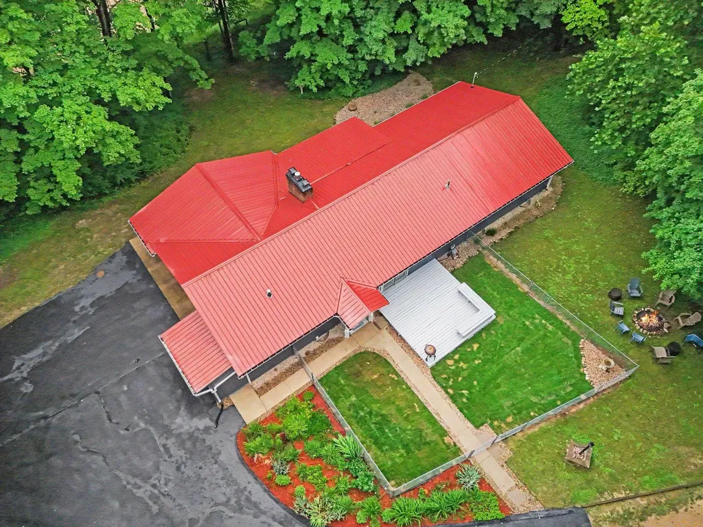 5661 NW Way Road Clearwater Township MI 49676