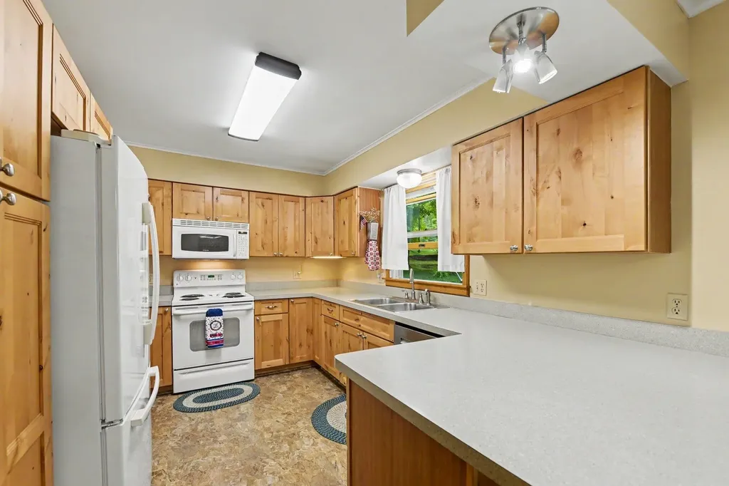 5661 NW Way Road Clearwater Township MI 49676