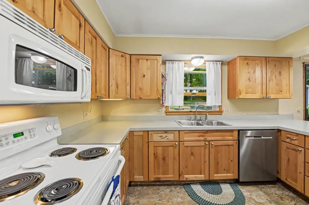 5661 NW Way Road Clearwater Township MI 49676