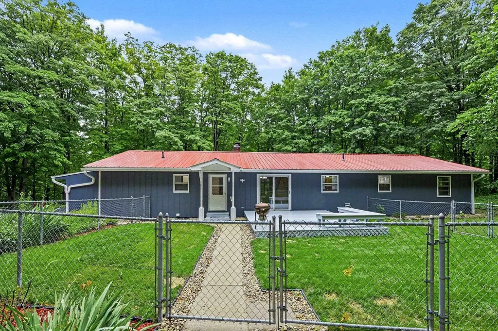 5661 NW Way Road Clearwater Township MI 49676
