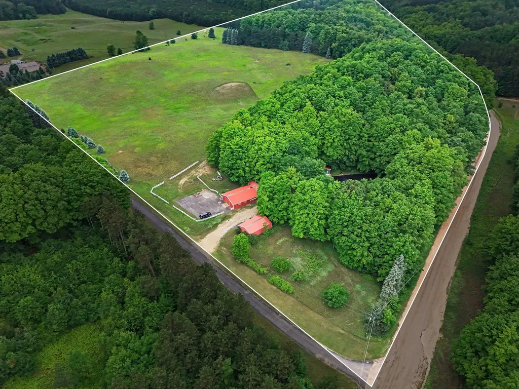 5661 NW Way Road Clearwater Township MI 49676