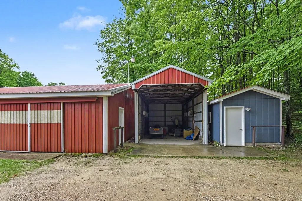 5661 NW Way Road Clearwater Township MI 49676