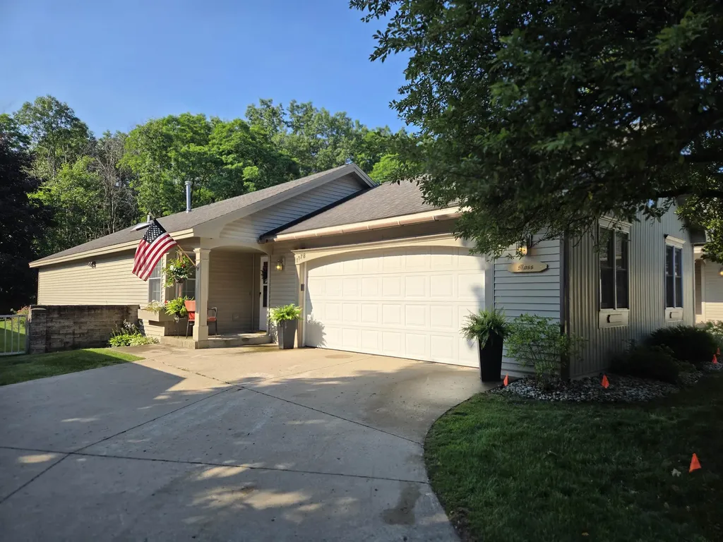1178 Hemingway Lane Garfield Charter Township MI 49686