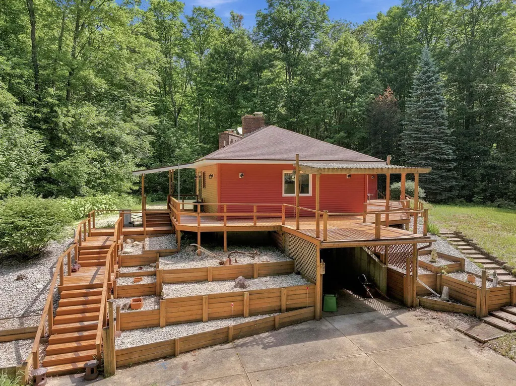 9940 N Vandermeulen Road Pioneer Township MI 49651