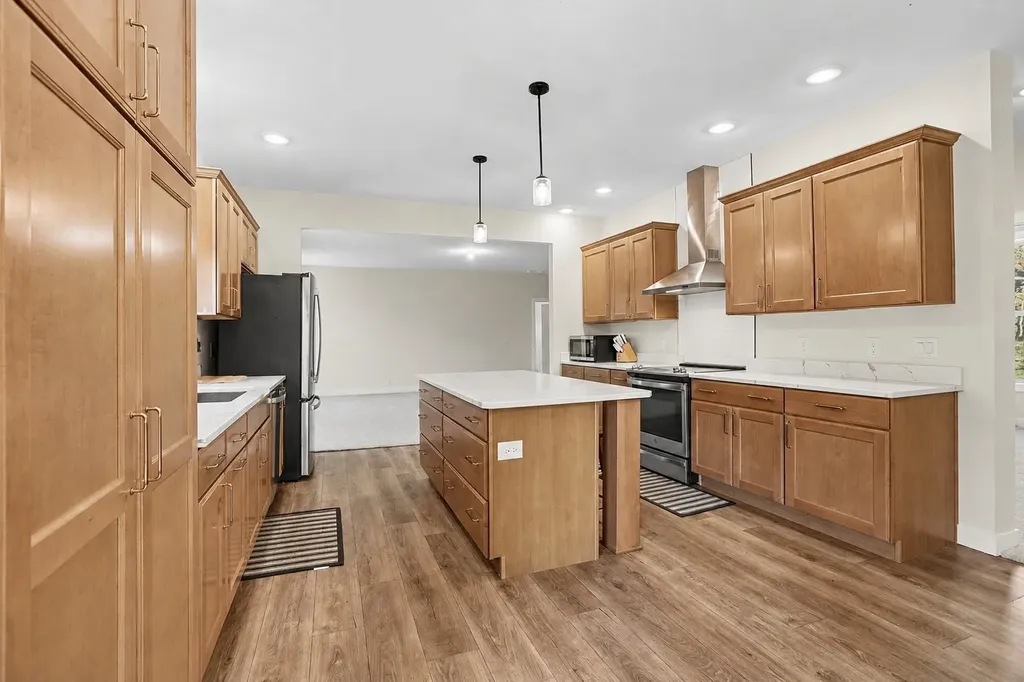 3360 Starlight Trail Paradise Township MI 49649
