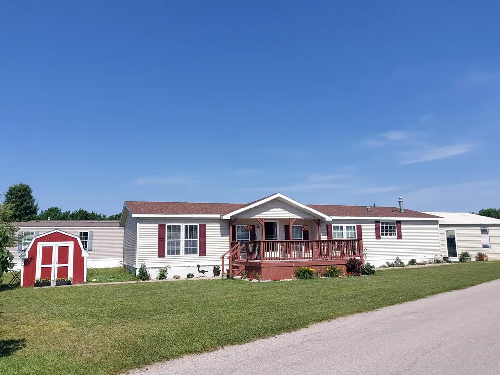 4627 Violet Lane Garfield Charter Township MI 49685