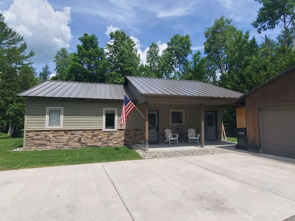 15706 Betsie River Drive Springdale Township MI 49683