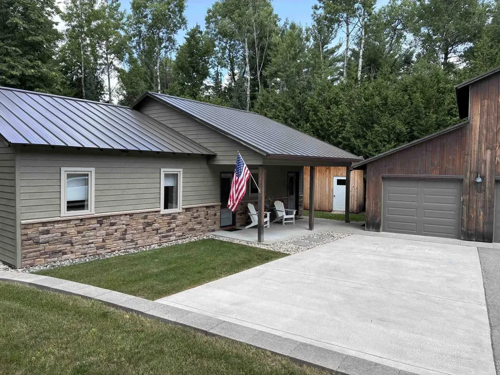 15706 Betsie River Drive Springdale Township MI 49683