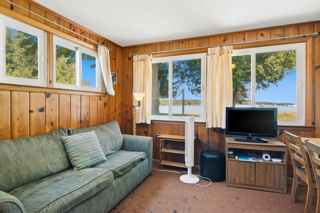 7516 Crystal Beach Road Clearwater Township MI 49676