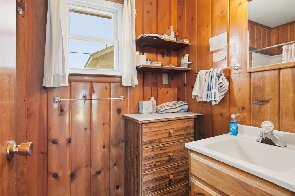 7516 Crystal Beach Road Clearwater Township MI 49676