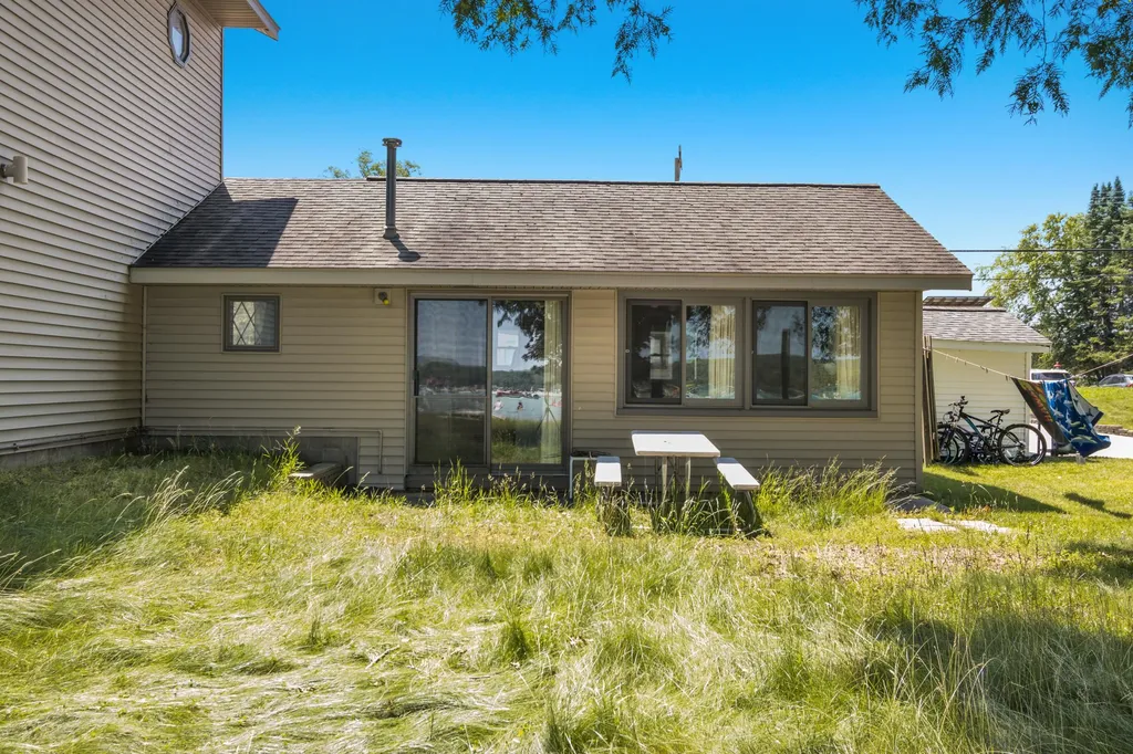 7516 Crystal Beach Road Clearwater Township MI 49676