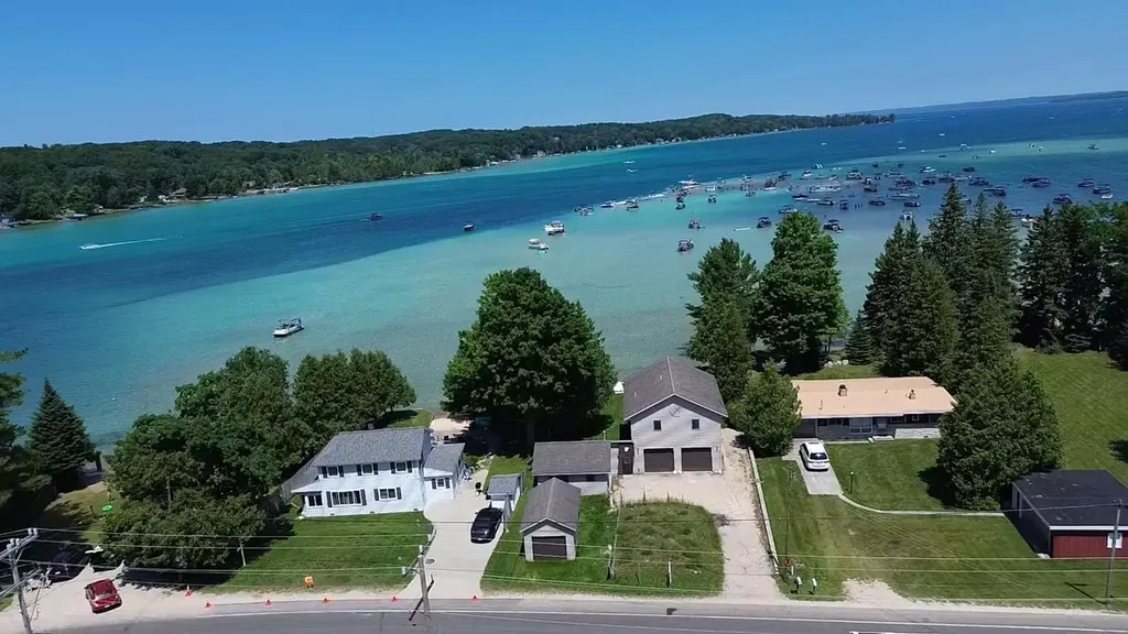 7516 Crystal Beach Road Clearwater Township MI 49676