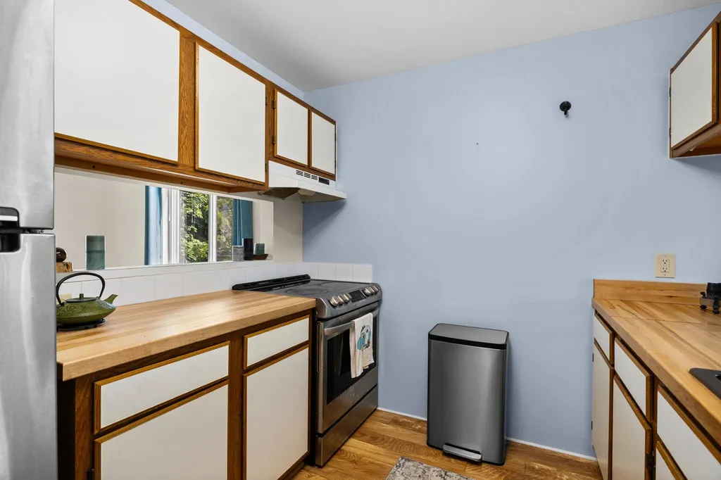 545 Riverine Drive Traverse City City MI 49684