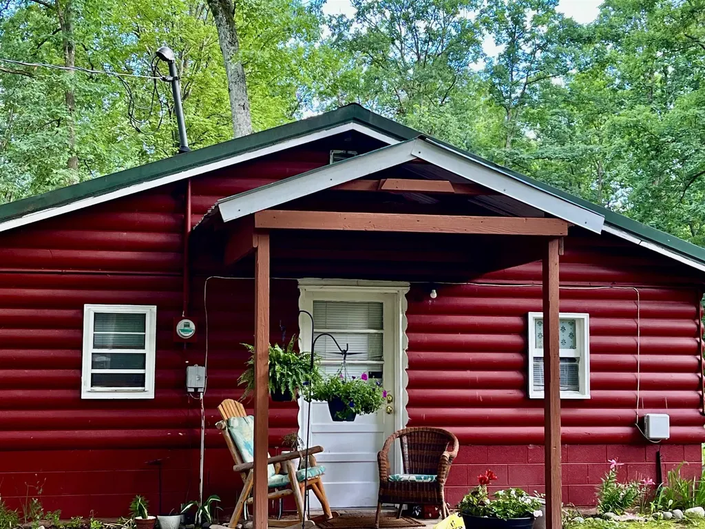 9581 N Brooks Road Elk Township MI 49644