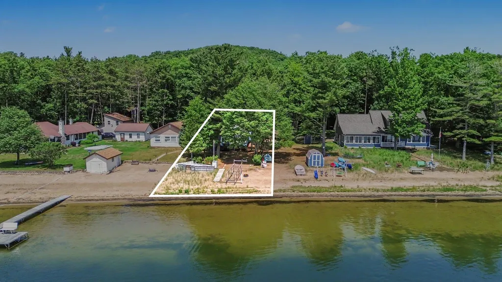 4098 Sixth Street Blaine Township MI 49635