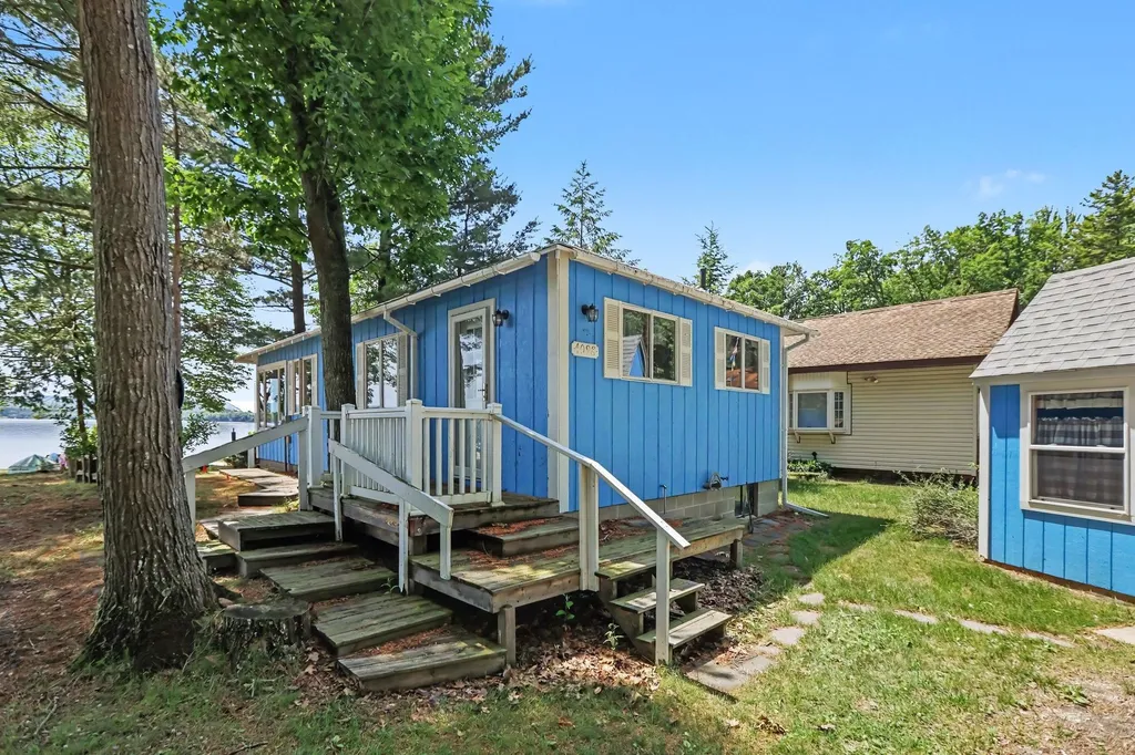 4098 Sixth Street Blaine Township MI 49635