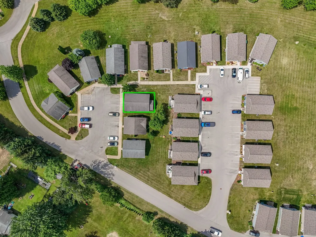 1066 Weathervane Place Garfield Charter Township MI 49696
