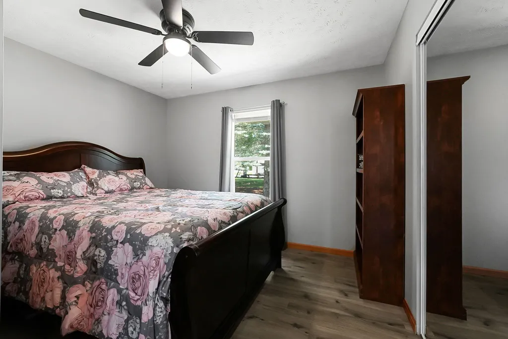 588 Gitchegumee Drive Hanover Township MI 49620