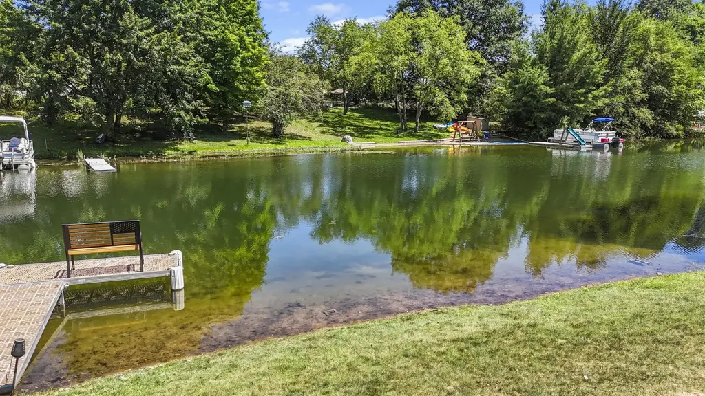 588 Gitchegumee Drive Hanover Township MI 49620