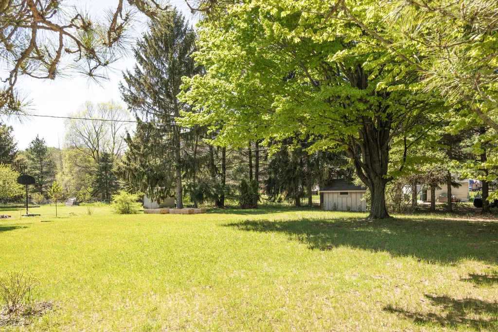 6066 S West Bay Shore Drive Bingham Township MI 49684