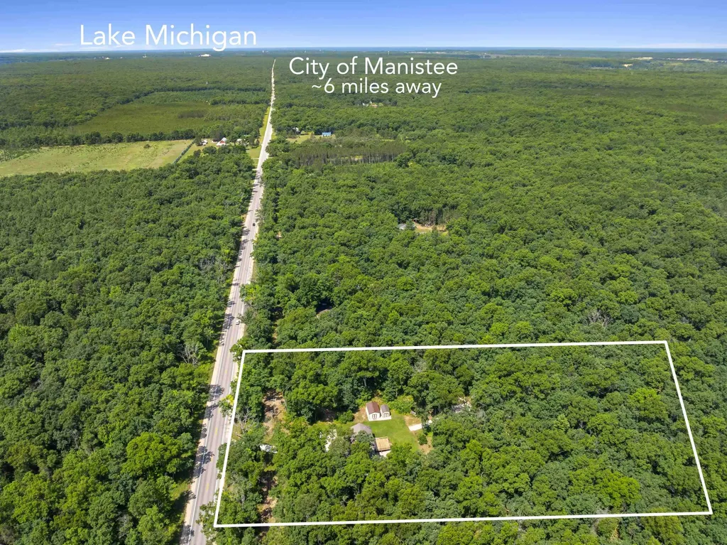5842 Caberfae Highway Manistee Township MI 49660
