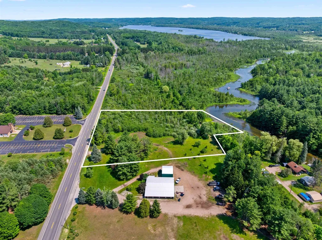 V/l 1-a M-88 Forest Home Township MI 49615