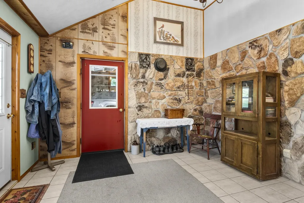 2835 Krol Drive Excelsior Township MI 49646