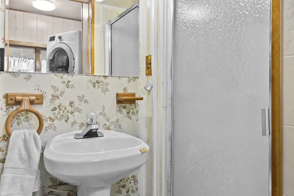 2835 Krol Drive Excelsior Township MI 49646