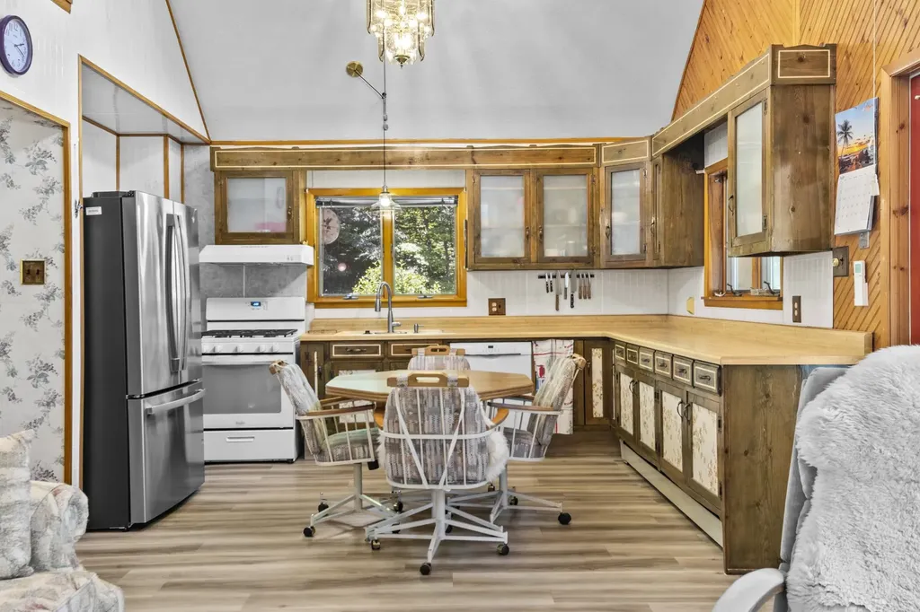 2835 Krol Drive Excelsior Township MI 49646