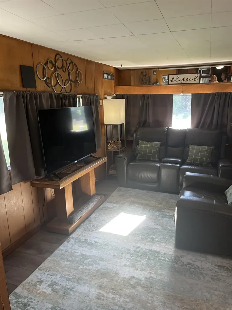 1236 Dandy Cadillac City MI 49601