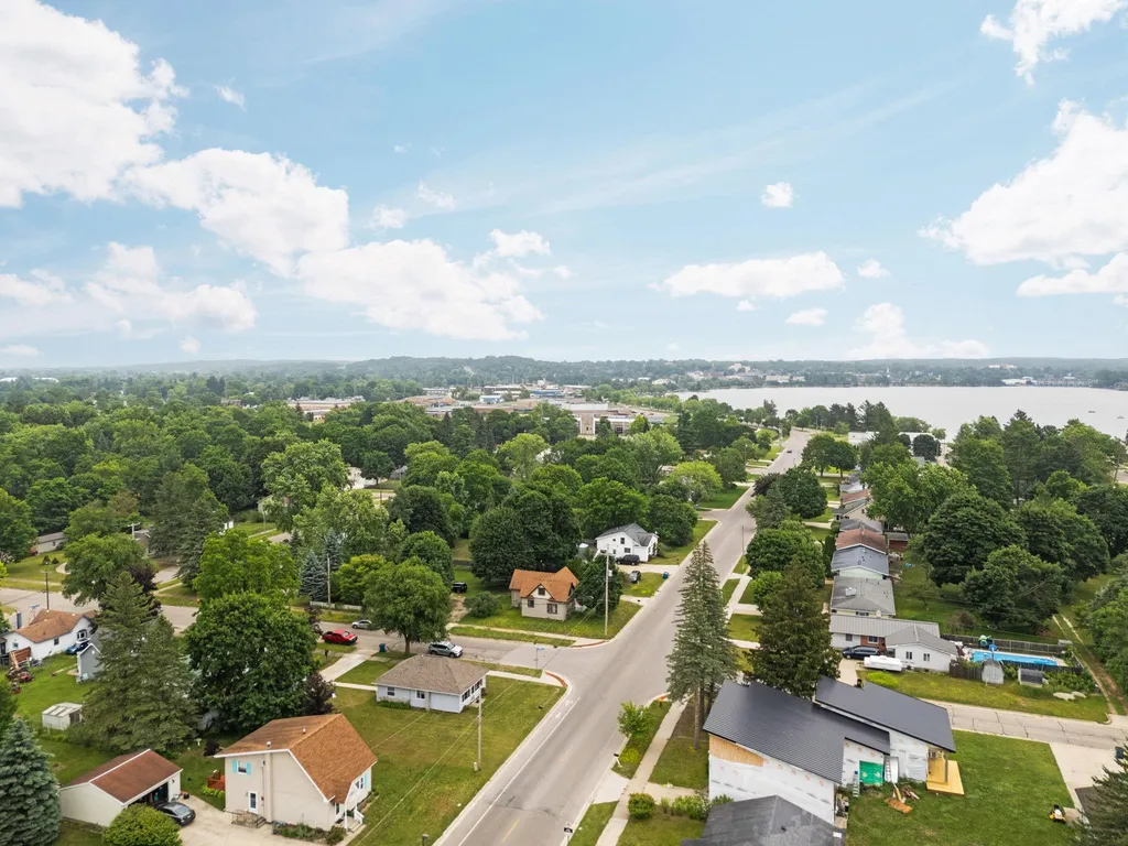 900 Chestnut Cadillac City MI 49601