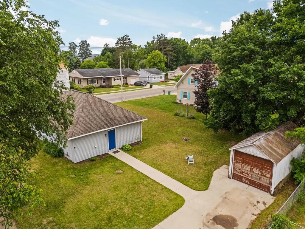 900 Chestnut Cadillac City MI 49601