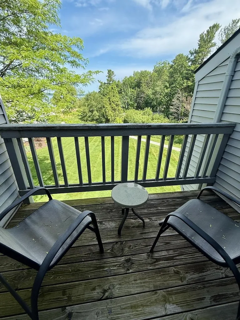 5600 Creeks Crossing Acme Township MI 49690