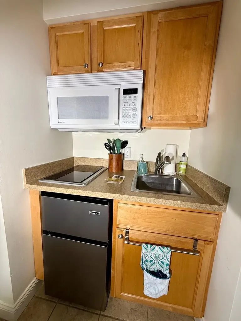 5600 Creeks Crossing Acme Township MI 49690
